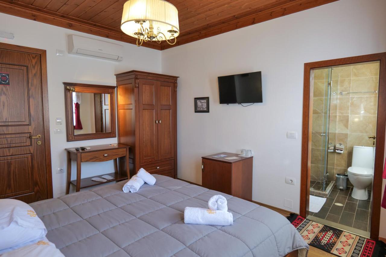 Hotel Bineri ジロカストラ エクステリア 写真