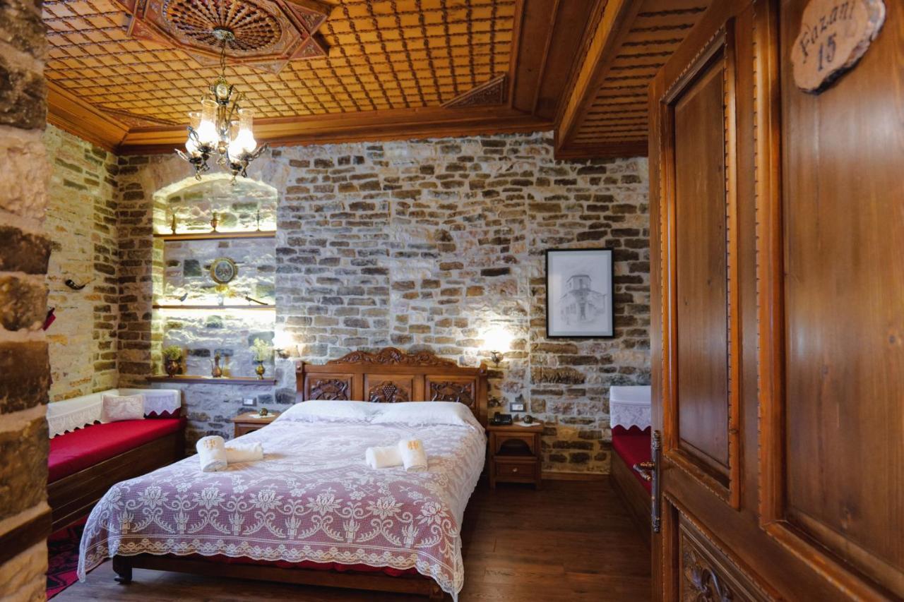 Hotel Bineri ジロカストラ エクステリア 写真